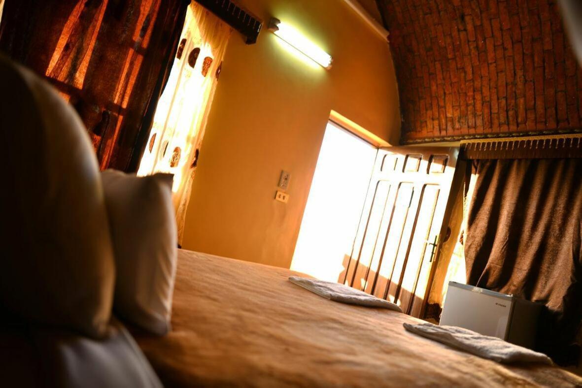 Kato Narty Hotell Aswan Exteriör bild